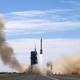 Se ve un cohete Long March, la misma familia de cohetes que se cree que lanzará el nuevo misil hipersónico de China, transportando astronautas chinos en Jiuquan, en el noroeste de China, el 17 de junio de 2021